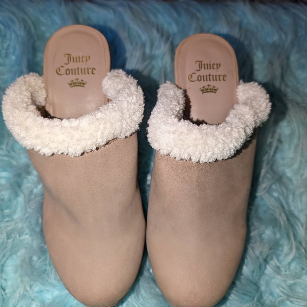 ❄️🌬️NWOT NEVER WORN Y2K JUICY COUTURE FAUX FUR CLOGS 🩵
